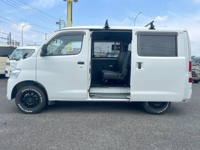 トヨタ タウンエースバン DBF-S402M(2WD)の写真4