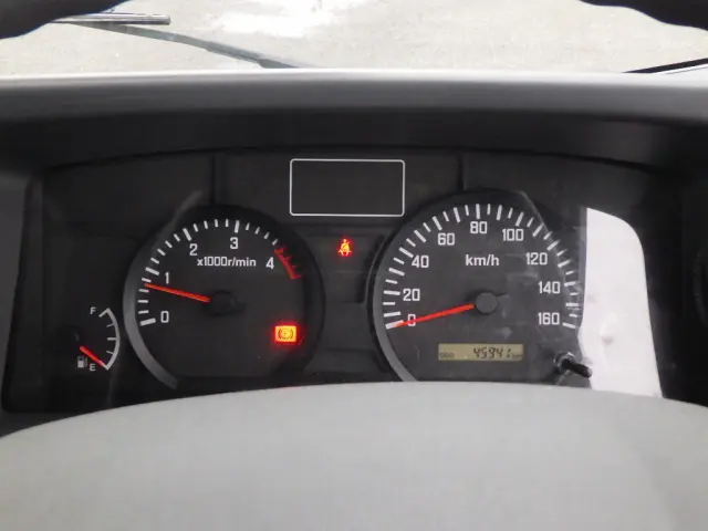 いすゞ エルフ TRG-NPR85AR(2WD)の写真21