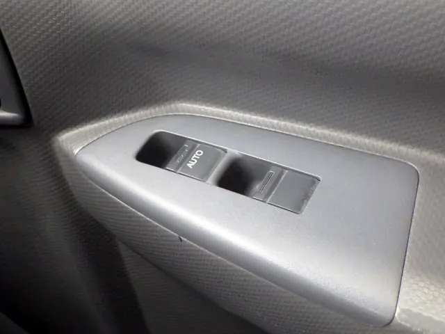 いすゞ エルフ TRG-NPR85AR(2WD)の写真31
