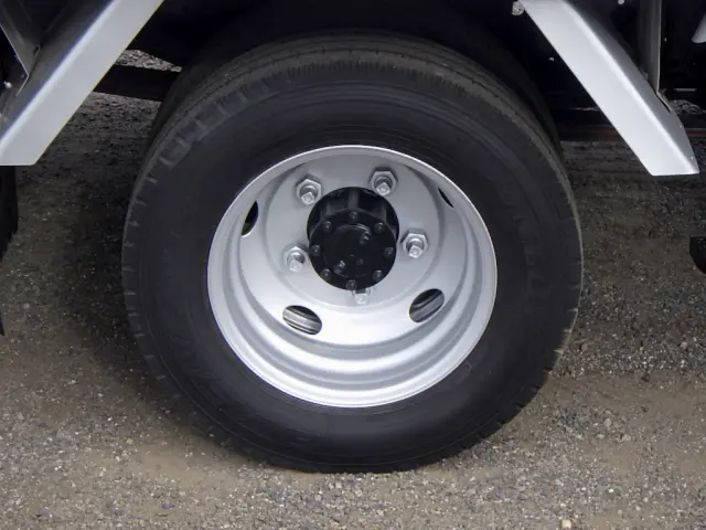 いすゞ エルフ TRG-NPR85AR(2WD)の写真36