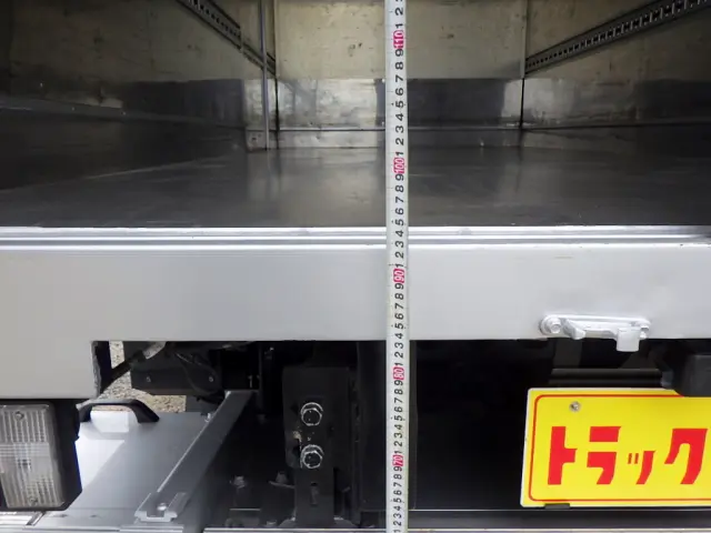 いすゞ エルフ TRG-NPR85AR(2WD)の写真48