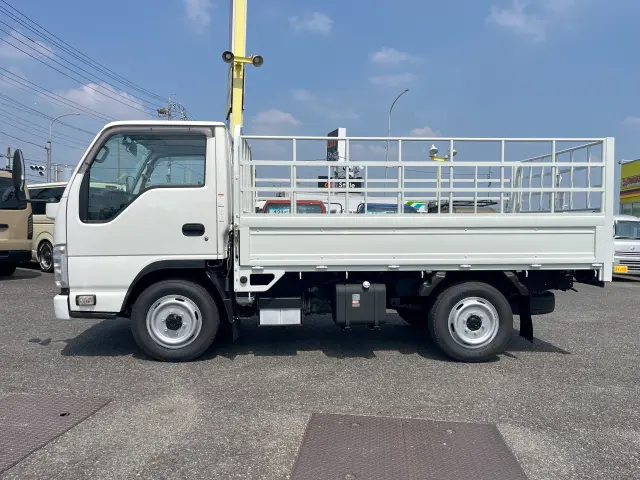 いすゞ エルフ 2RG-NHS88A(4WD)の写真3