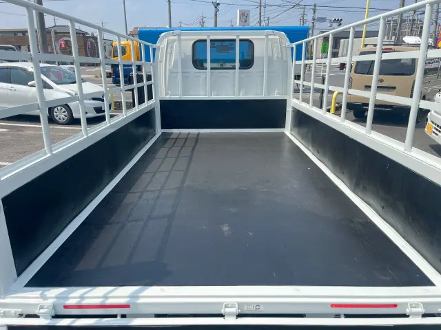 いすゞ エルフ 2RG-NHS88A(4WD)の写真9