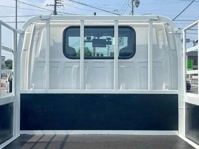 いすゞ エルフ 2RG-NHS88A(4WD)の写真12