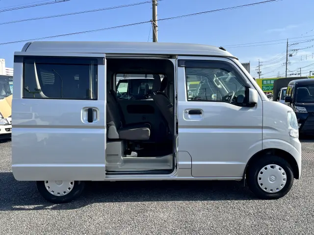 スズキ エブリイ HBD-DA17V(2WD)の写真5