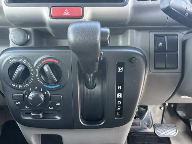 スズキ エブリイ HBD-DA17V(2WD)の写真19
