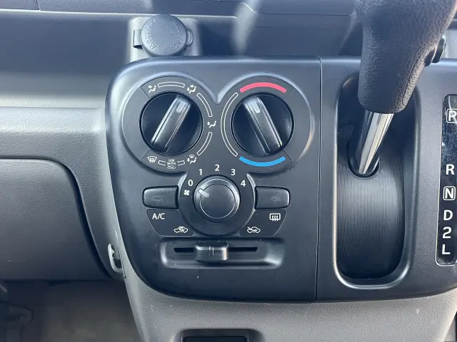 スズキ エブリイ HBD-DA17V(2WD)の写真24