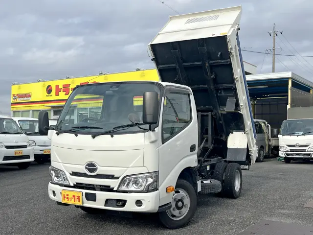 日野 デュトロ 2RG-XZC600T(2WD)の写真1