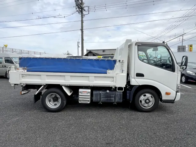日野 デュトロ 2RG-XZC600T(2WD)の写真3