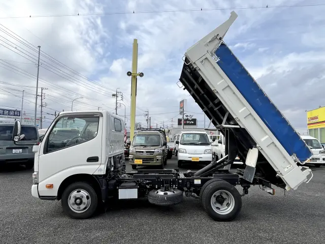 日野 デュトロ 2RG-XZC600T(2WD)の写真12