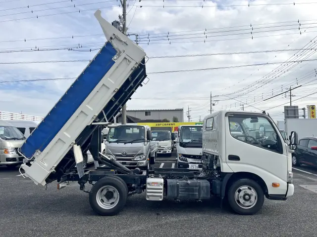 日野 デュトロ 2RG-XZC600T(2WD)の写真13