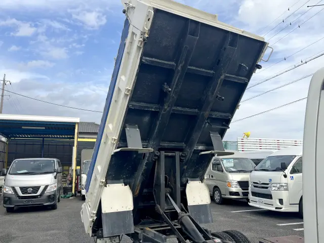 下廻りの状態もＧＯＯＤ！！|日野 デュトロ 2RG-XZC600T(2WD)の写真14