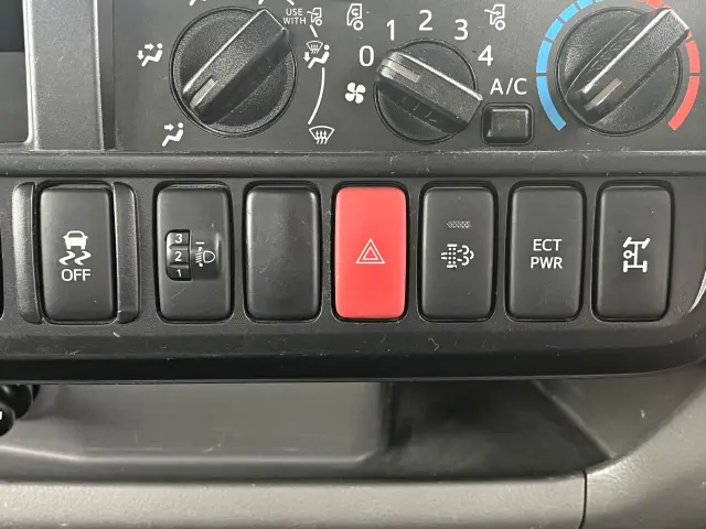 日野 デュトロ 2RG-XZC600T(2WD)の写真28