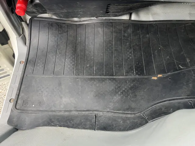 日野 デュトロ 2RG-XZC600T(2WD)の写真32