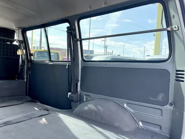 荷室内面右側|マツダ ボンゴバン DBF-SLP2M(4WD)の写真10
