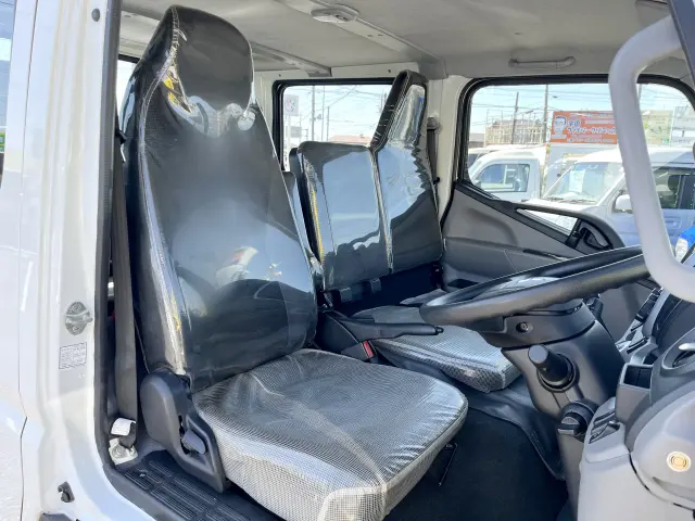 三菱 キャンター 2RG-FBA20(2WD)の写真19