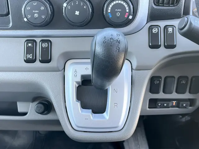 三菱 キャンター 2RG-FBA20(2WD)の写真22