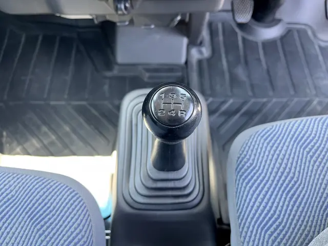 ホンダ アクティ トラック EBD-HA9(4WD)の写真17