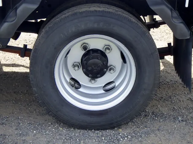 いすゞ エルフ TRG-NJR85A(2WD)の写真22