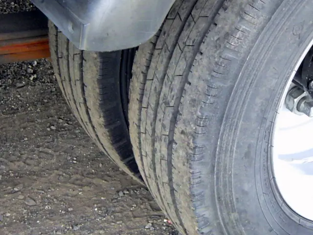 いすゞ エルフ TRG-NJR85A(2WD)の写真23