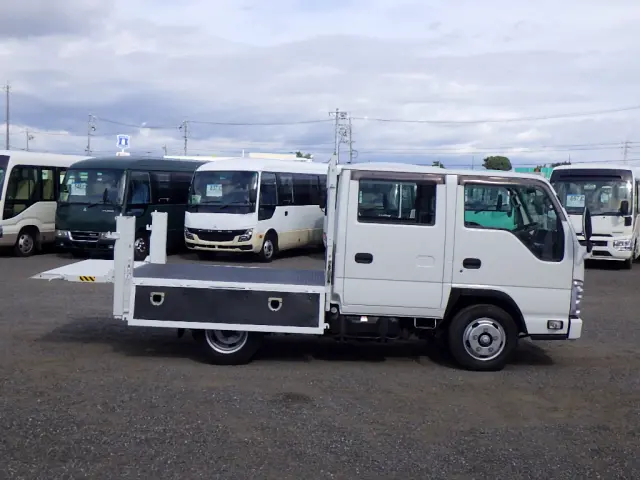 いすゞ エルフ TRG-NJR85A(2WD)の写真29