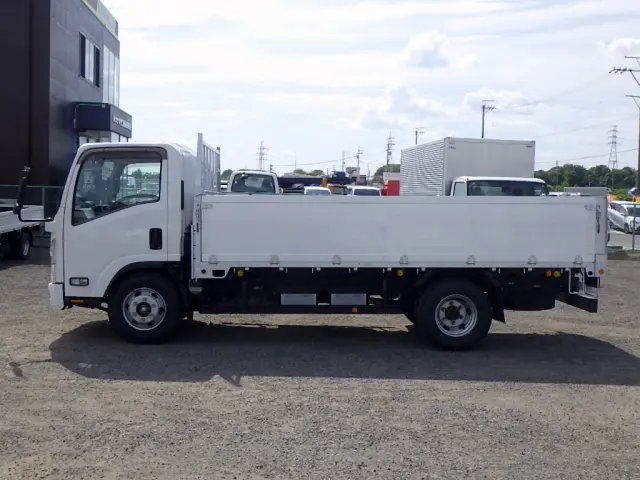 いすゞ エルフ 2RG-NPR88YN(2WD)の写真4