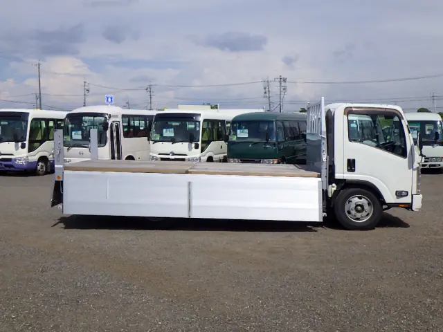 いすゞ エルフ 2RG-NPR88YN(2WD)の写真7