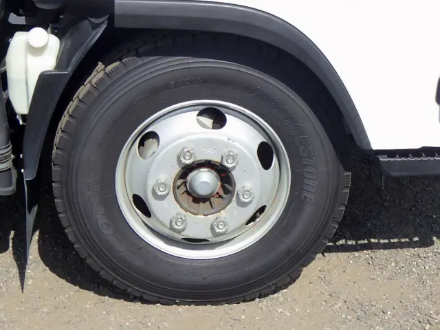 いすゞ エルフ 2RG-NPR88YN(2WD)の写真22