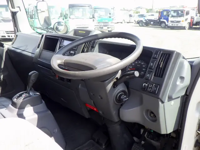 いすゞ エルフ 2RG-NPR88YN(2WD)の写真46