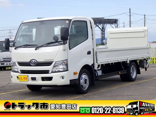 トヨタ トヨエース TPG-XZC710(2WD)の写真1