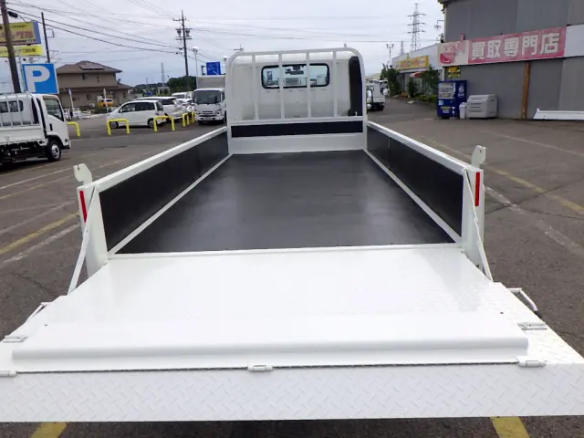 トヨタ トヨエース TPG-XZC710(2WD)の写真7
