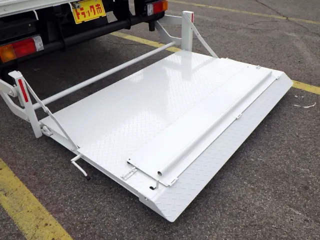 トヨタ トヨエース TPG-XZC710(2WD)の写真10