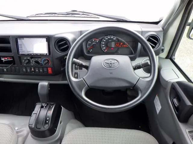 トヨタ トヨエース TPG-XZC710(2WD)の写真15