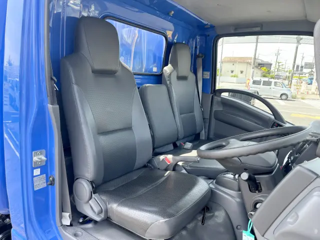 いすゞ エルフ 2RG-NMR88AN(2WD)の写真19
