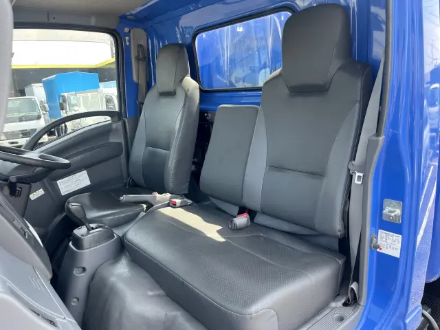 いすゞ エルフ 2RG-NMR88AN(2WD)の写真20