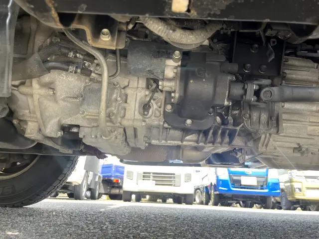 いすゞ エルフ 2RG-NMR88AN(2WD)の写真42