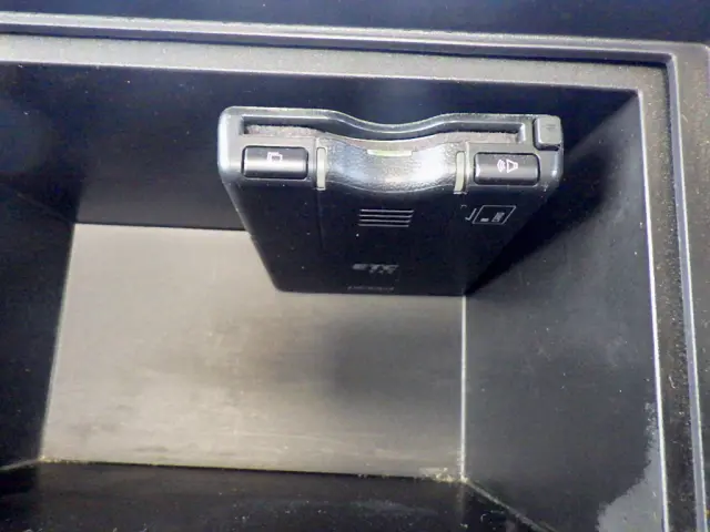 いすゞ エルフ 2RG-NNR88AR(2WD)の写真19