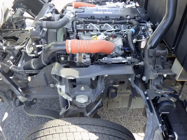 いすゞ エルフ 2RG-NNR88AR(2WD)の写真33