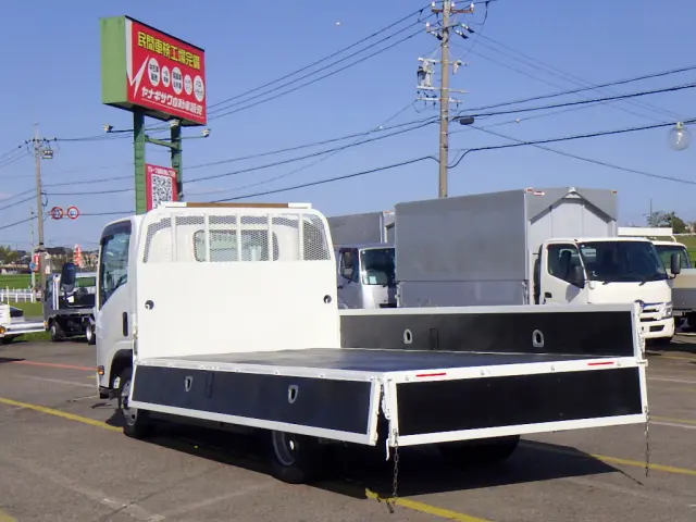 いすゞ エルフ 2RG-NNR88AR(2WD)の写真41