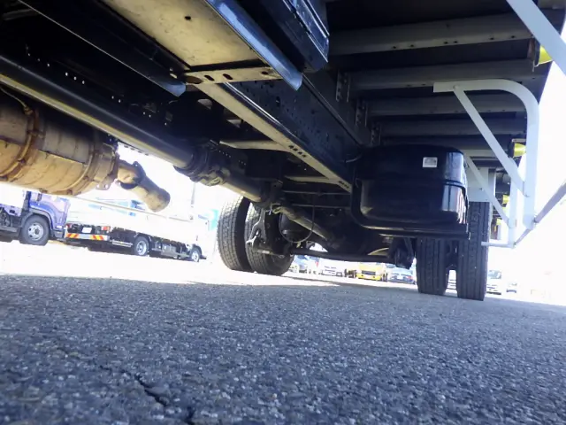 いすゞ フォワード TKG-FRR90T2(2WD)の写真24