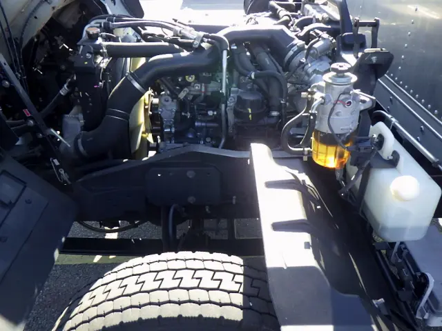 いすゞ フォワード TKG-FRR90T2(2WD)の写真32