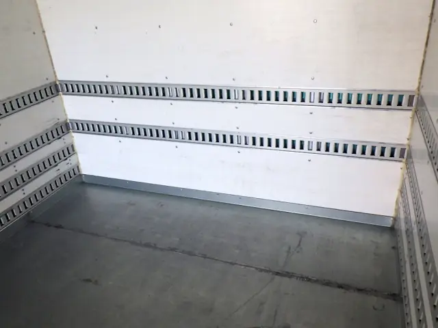 いすゞ フォワード TKG-FRR90T2(2WD)の写真40