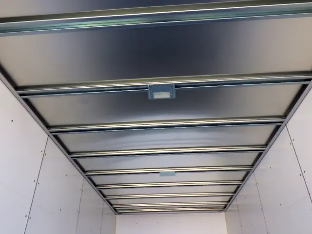 いすゞ フォワード TKG-FRR90T2(2WD)の写真41