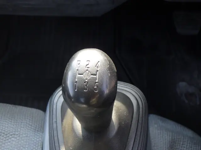 いすゞ エルフ TDG-NKS85AD(4WD)の写真12