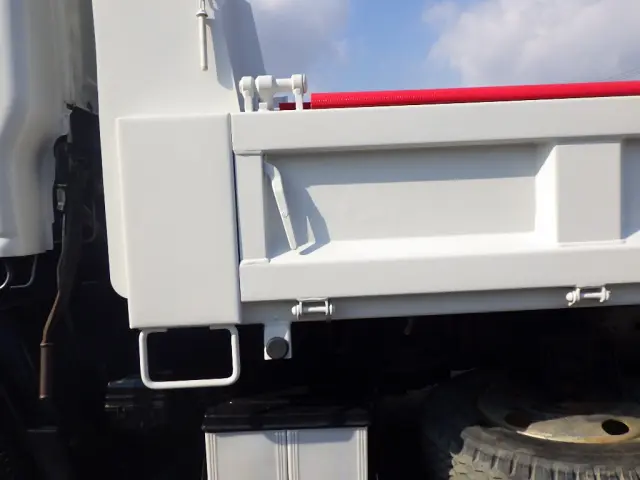 いすゞ エルフ TDG-NKS85AD(4WD)の写真29