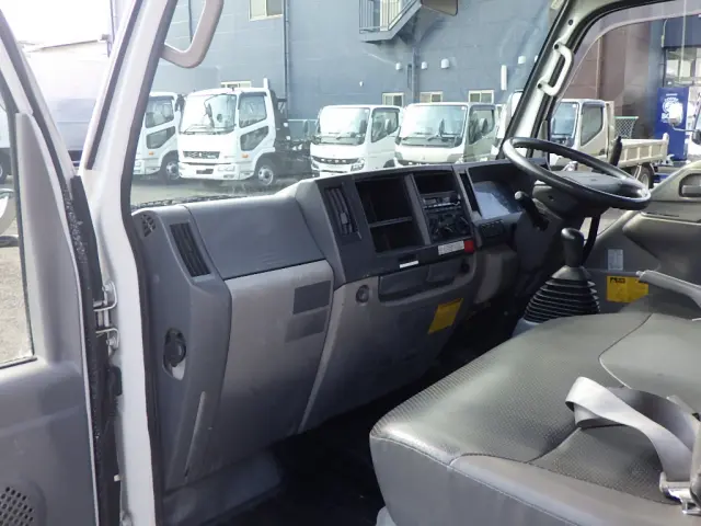 いすゞ エルフ TDG-NKS85AD(4WD)の写真48