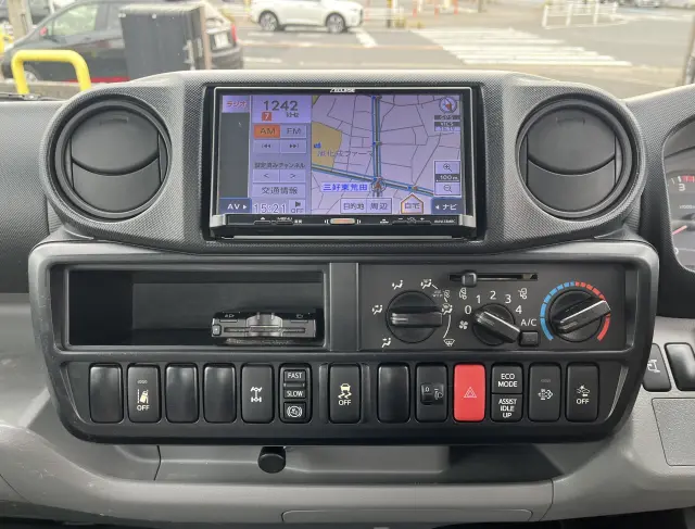 日野 デュトロ TKG-XZU675M(4WD)の写真18