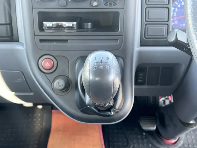 三菱 キャンターガッツ CBF-FB700B(2WD)の写真17