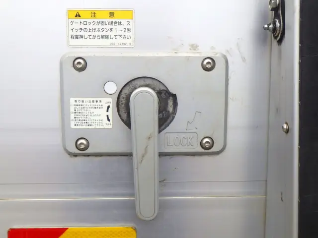 三菱 ファイター TKG-FK71F(2WD)の写真33