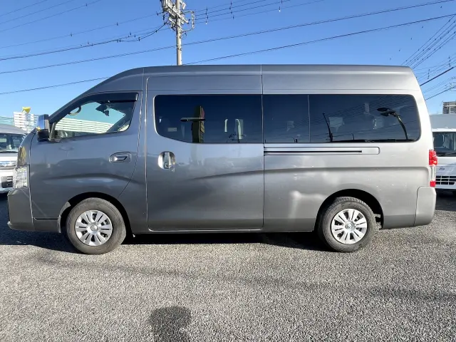 全長5.2mのスーパーロングで最大14名の乗車が可能!長時間でもゆったりと過ごして頂けます☆|日産 キャラバン 3BF-DS4E26(2WD)の写真3